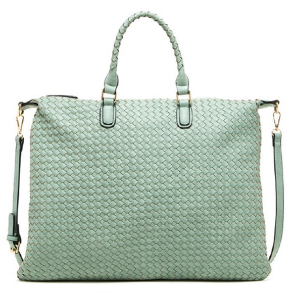 Moda Luxe Handbags - Moda Luxe Poinsettia Tote in sea foam NWOT
